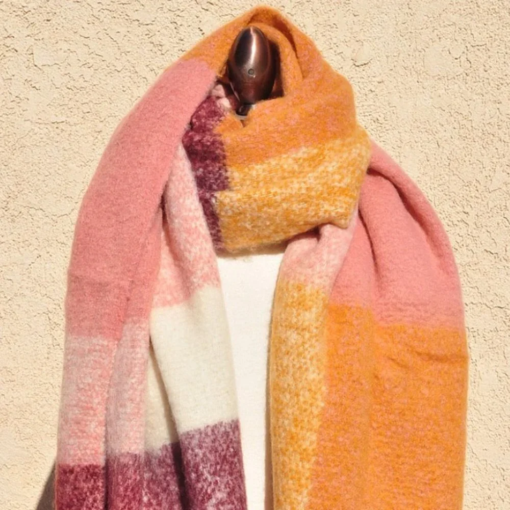 NEW Giant Checker Plaid Winter Boucle Oblong Fringe Cozy SOFT Oversize Scarf - Picture 4 of 8